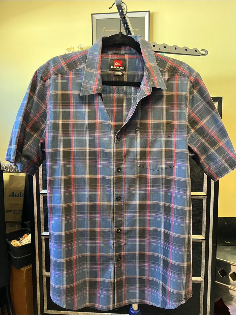 Quiksilver Men's Blue and Red Plaid Short-Sleeve Button-Down Shirt - medium